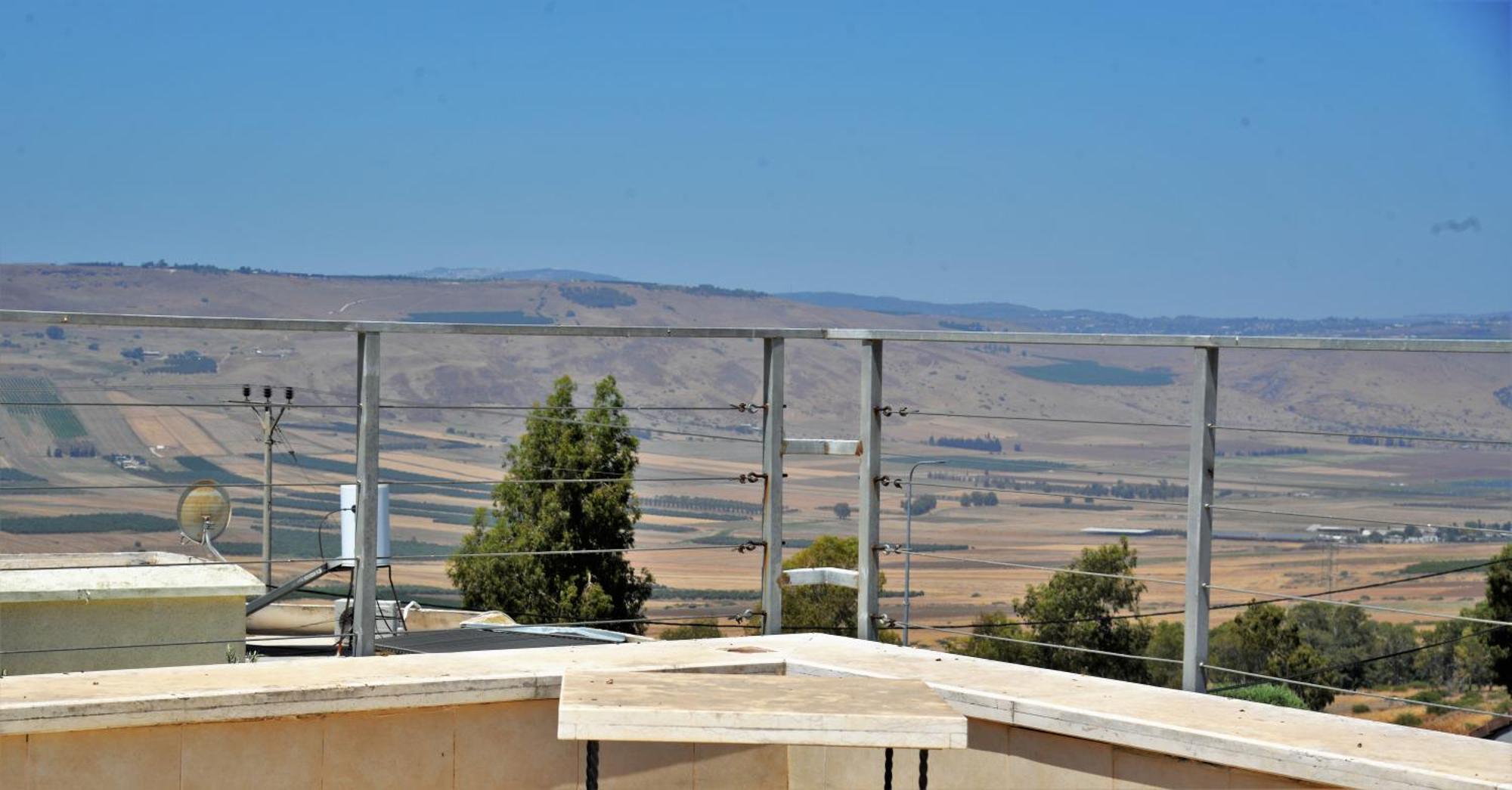 וילה על ההר Villa Poriyya Exterior photo